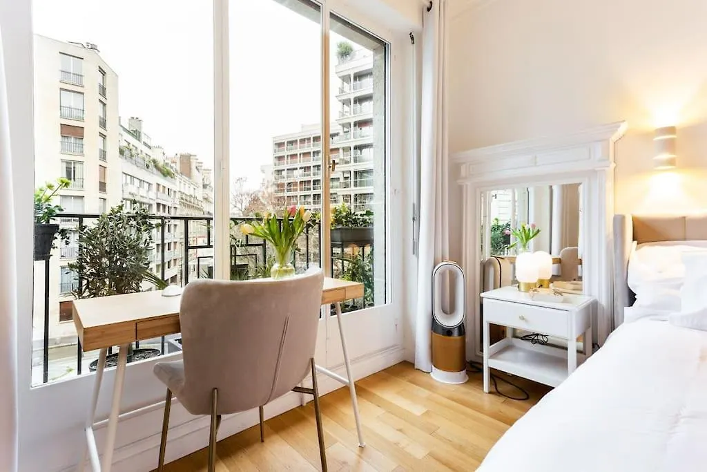 Maison Josephine Stunning Apartment Champs-Elysees 3 Bedrooms Paris
