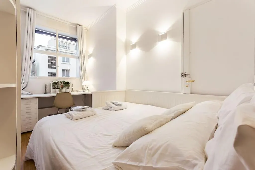 Maison Josephine Stunning Apartment Champs-Elysees 3 Bedrooms Paris France