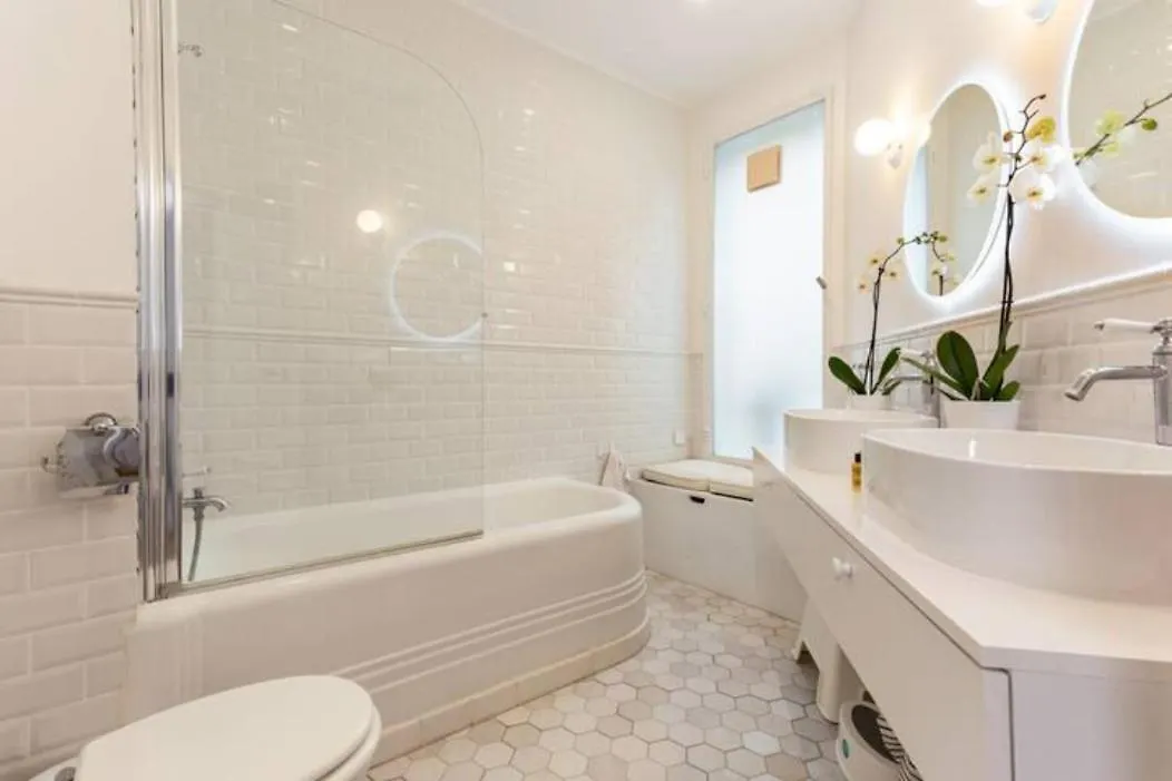 Maison Josephine Stunning Apartment Champs-Elysees 3 Bedrooms Paris
